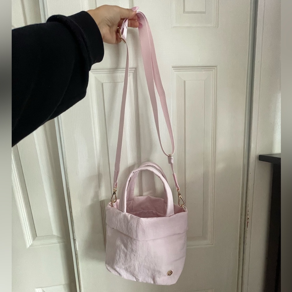 Lululemon On My Level Small Tote Bag Blissful Pink - Picture 5 of 5